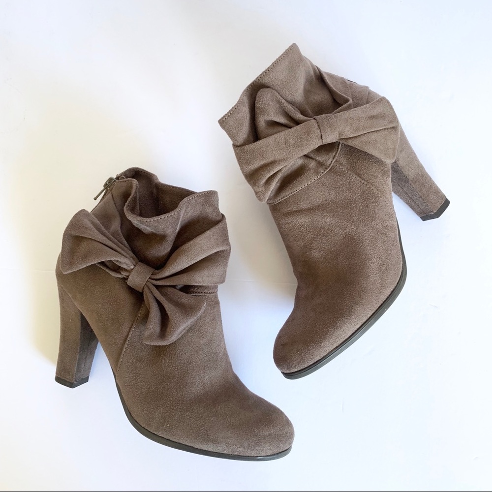 IMPO Oblique Suede Booties